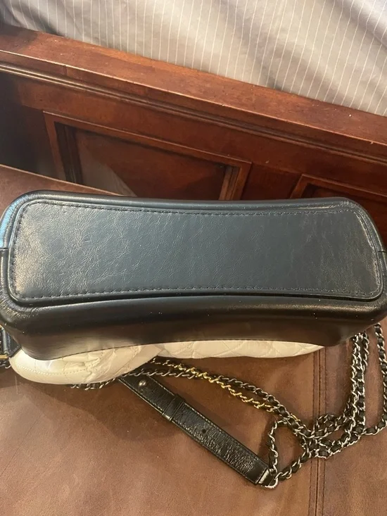 CHANEL Gabrielle Hobo Bag Black & White | Authentic - Picture 6 of 8